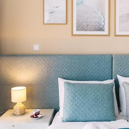 Apartment Edonia Garden Comfortable & Stylish Duplex With Relaxing Private Garden