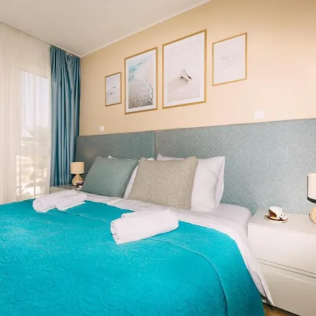 Edonia Garden Comfortable & Stylish Duplex With Relaxing Private Garden