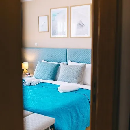 Apartment Edonia Garden Comfortable & Stylish Duplex With Relaxing Private Garden