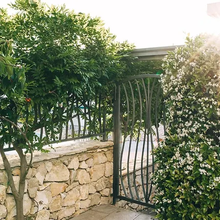 Apartment Edonia Garden Comfortable & Stylish Duplex With Relaxing Private Garden Brodarica (Sibenik-Knin)